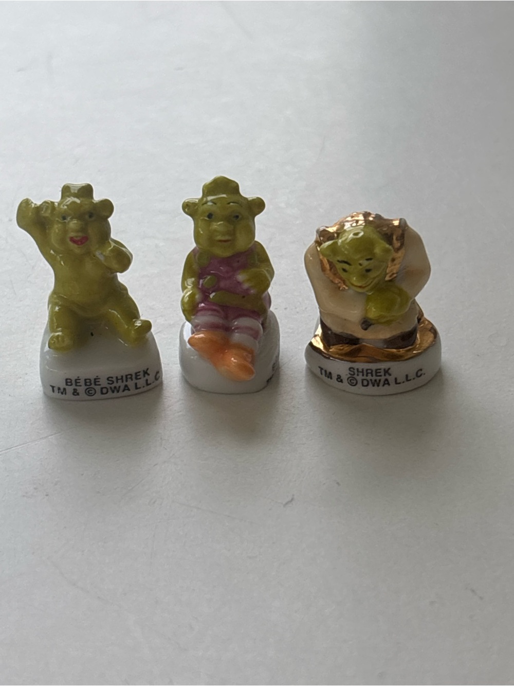 Shrek Mini Figurine Set - Green Collectible Small Pets Accessory
